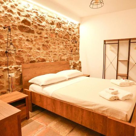Al Vico Primo - Boutique Apartment Pietrapertosa Eksteriør billede