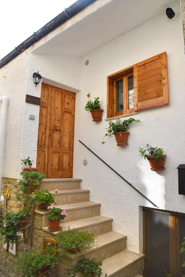 Al Vico Primo - Boutique Apartment Pietrapertosa Eksteriør billede